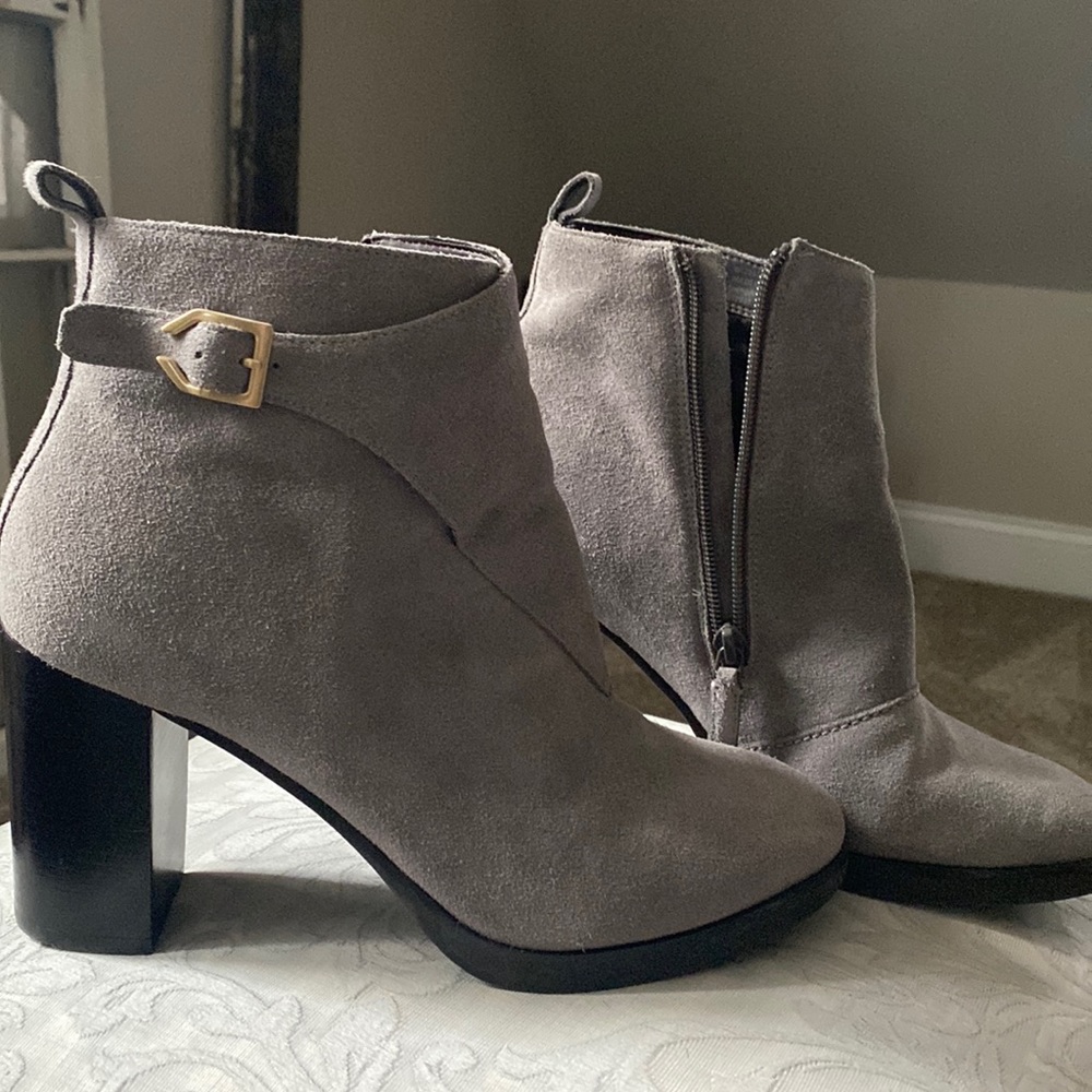Cole Haan grey suede booties ankle boots grande technology 9.5